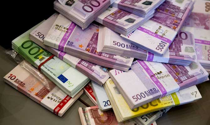 Где купить евро по выгодному курсу в Москве